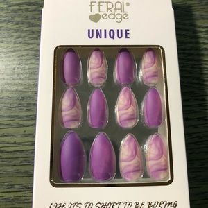 Feral Edge Press-on Glue-on Medium Almond Nails 24pcs